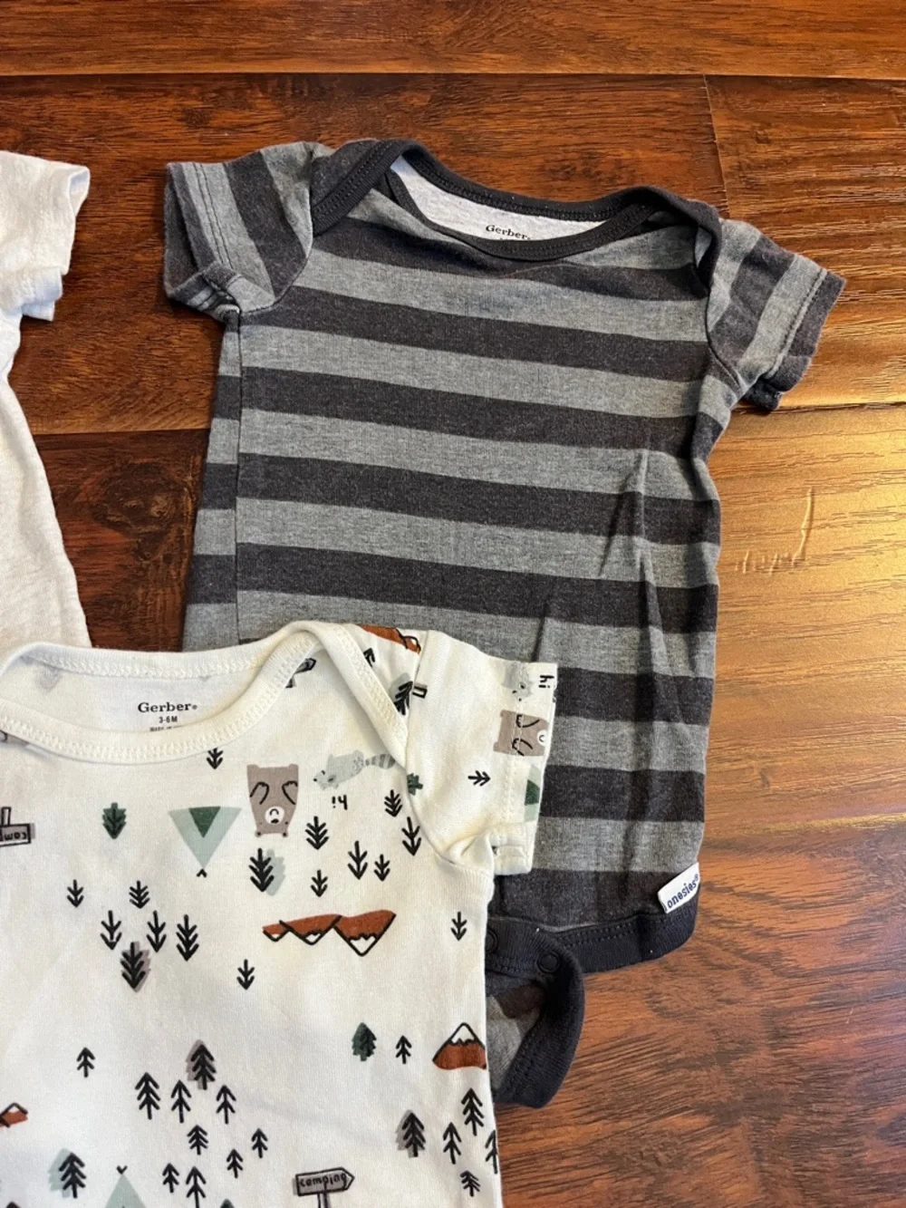 ⭐️⭐️ PICK 5 / $20 Gerber Neutral Woodland & Gray Striped Baby One-Piece 3-6M